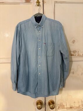 Men's Light Blue Button-Down Denim-Style Shirt